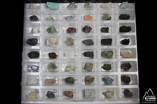Collection de 48 minéraux du Québec dans un présentoir (Minroc Science)